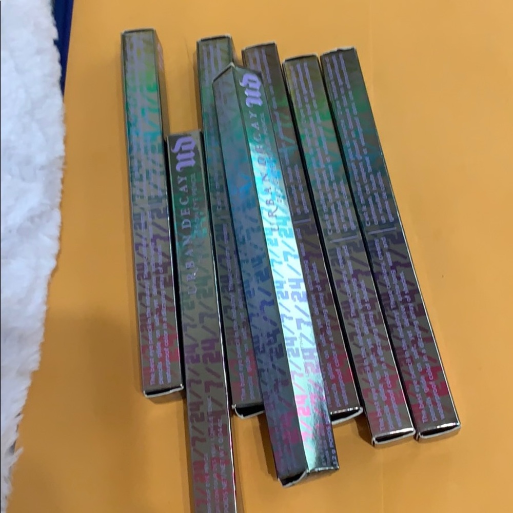 Urban Decay 24/7 glide on eyeliner pencil - Picture 2 of 2